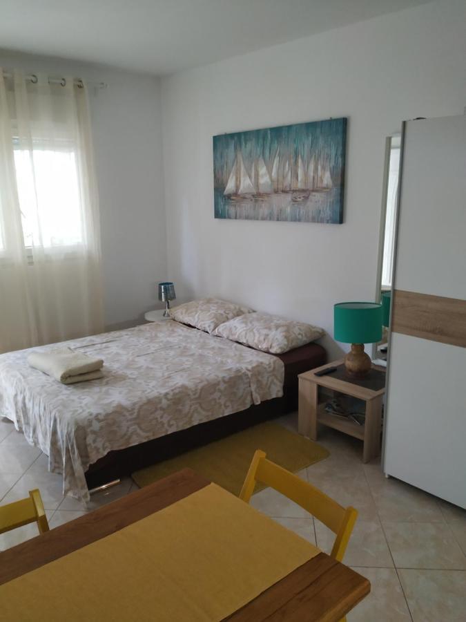 Studio Apartman Violeta II - 50M From The Beach Трогір Екстер'єр фото