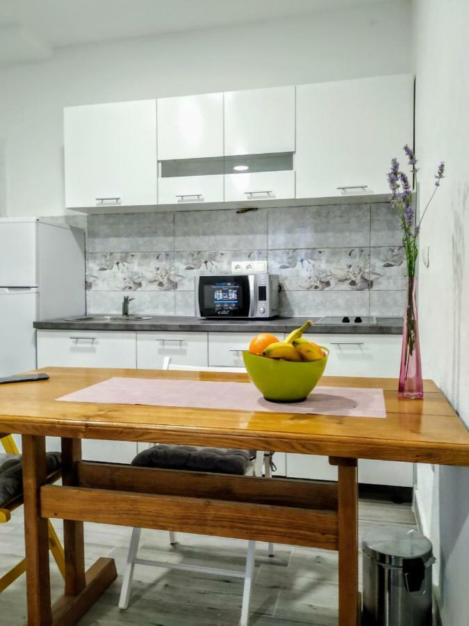 Studio Apartman Violeta II - 50M From The Beach Трогір Екстер'єр фото