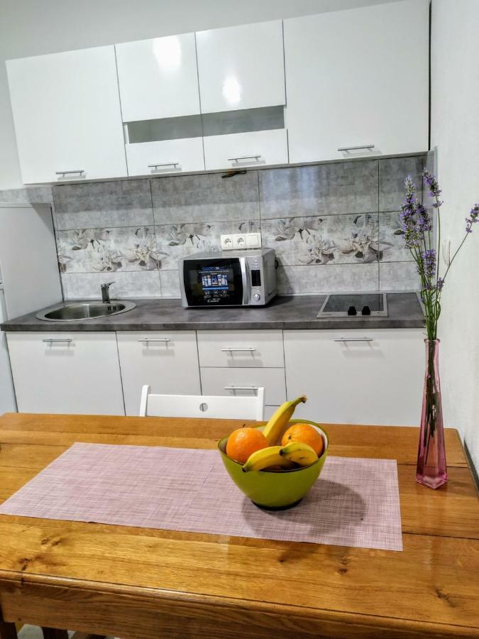 Studio Apartman Violeta II - 50M From The Beach Трогір Екстер'єр фото